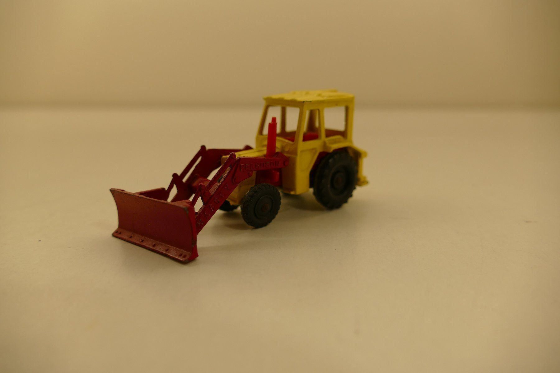 Corgi Toys Modellini d'auto: Corgi Juniors: Tractor – Usato da Niederhasli venduto da rail-duerst