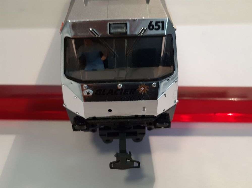 Bemo Modelleisenbahnen: Bemo H0m 1359 161 RhB Ge 4/4 III 651 "Glacier on Tour" Sound – Gebraucht aus Thun von Schwarzsee48 5