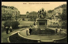 AK Basel, Strassburger Denkmal mit Bundesbahnhof