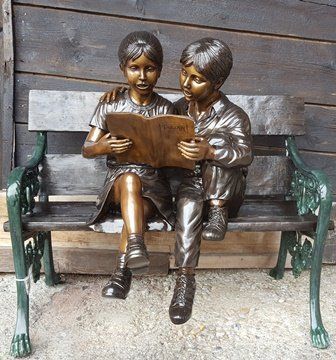 Skulpturen & Statuen: Bronzeskulptur '2 Kids on Bench' – Gebraucht aus Stäfa von Satinoir
