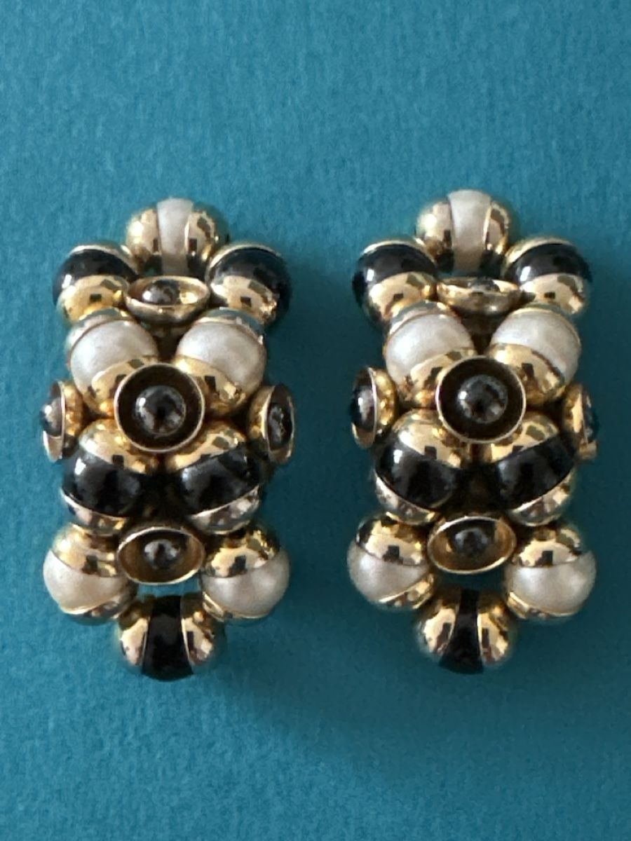 Ohrringe & -stecker: Vintage Ohrclips 60er Jahre – Gebraucht aus Bern von schnupka