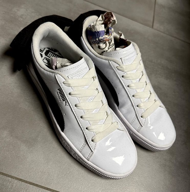 schwarze lack sneaker