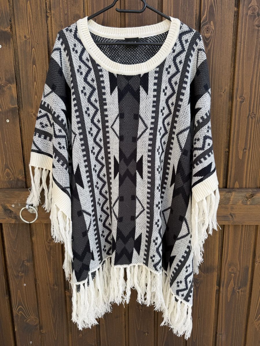 Autres vêtements femmes: Boho-Poncho von VILA  one size – D'occasion à Rorbas par Zunnii 1