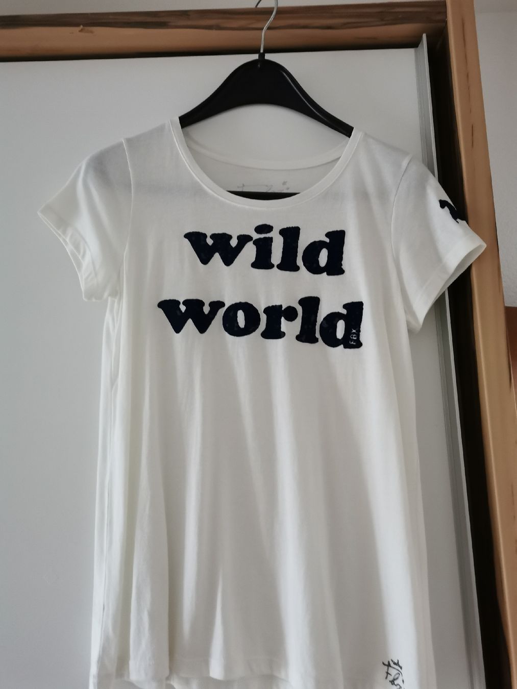 T-shirt: T-shirt Frogbox – Nuovo (secondo la descrizione) da Zunzgen venduto da Fleksi