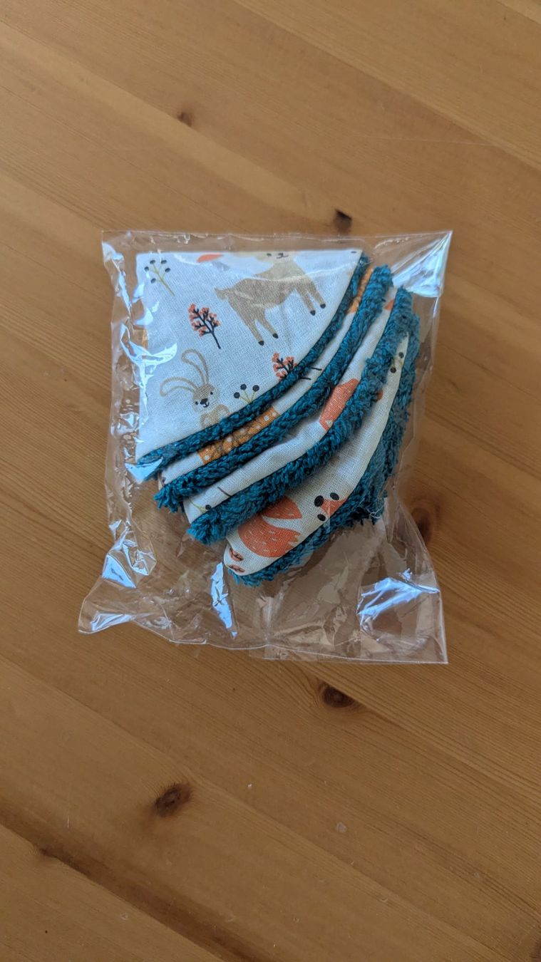 Wickeltisch & Zubehör: Stop pipi pour le change de bébé – Neu und originalverpackt aus Pully von dia_6tzd