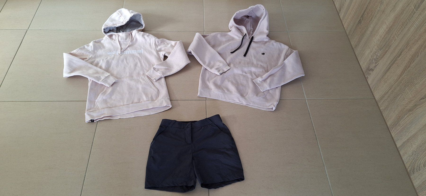 Lotti & Set di vestiti: Lot d'habits filles taille S – Usato da Malleray venduto da Mawerix