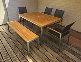 Gartenmöbel-Set – Tisch, Bank & 4 Stühle