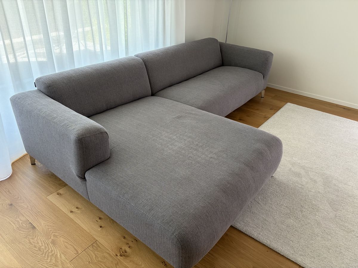 Freistil Rolf Benz Divani: Ecksofa grau Rolf Benz Freistil – Usato da Mettmenstetten venduto da Mari800 1