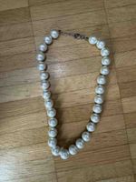 Collana da donna con perle bianche, come nuova