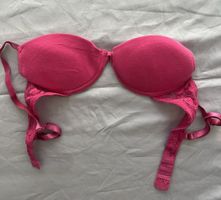 Fuchsia BH mit Spitze, wenig getragen