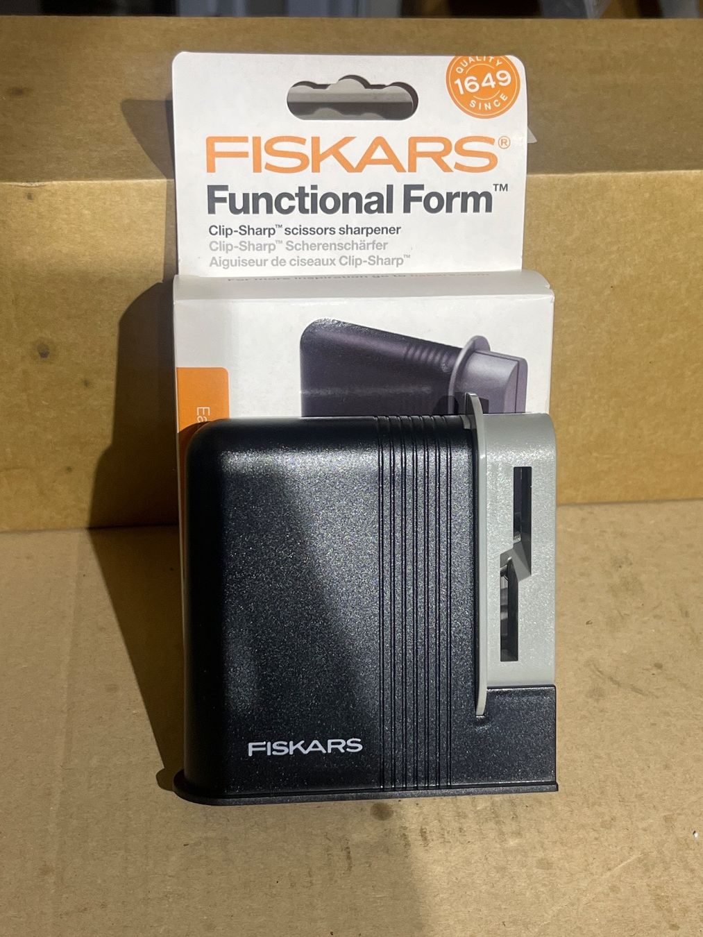 Fiskars Tutti gli attrezzi: Fiskars Clip-Sharp Scherenschärfer – Nuovo e nell'imballaggio originale da Tann venduto da Mad_less