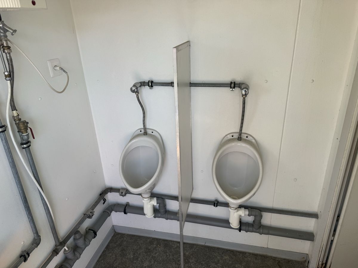 Conteneurs de construction: WC-Container – D'occasion à Bülach par flutlicht 3