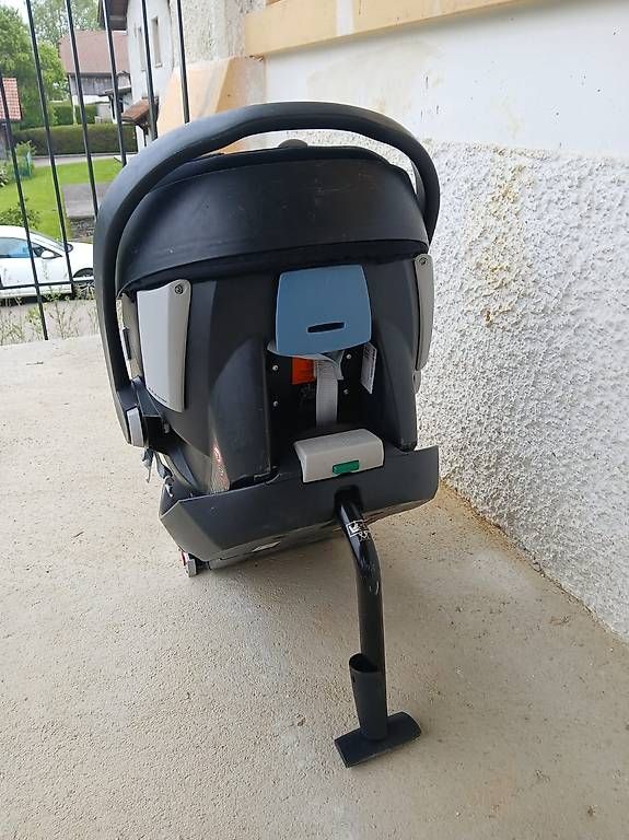 Auto-Kindersitze: Cosy Cybex Anton avec base Isofix – Gebraucht aus Les Genevez JU von aur_h6r6