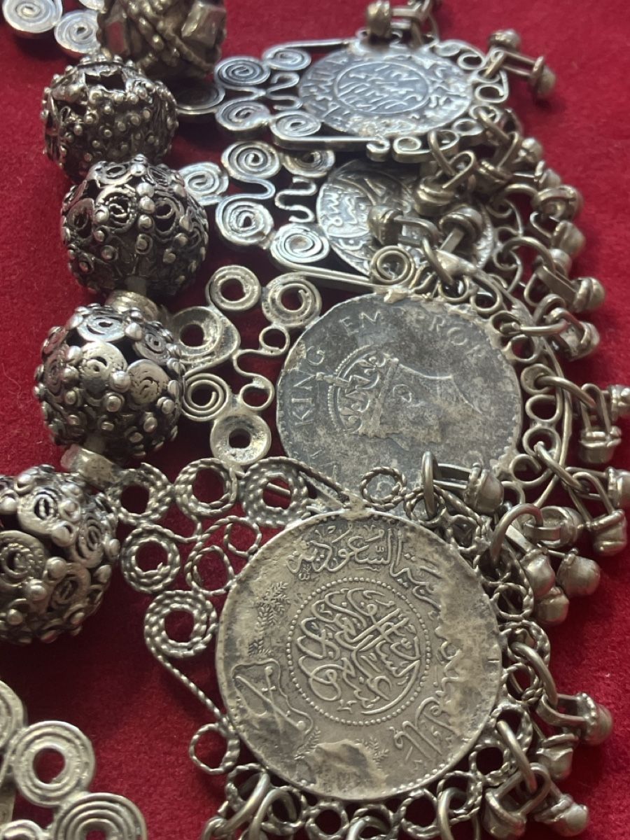 Catenine: Antike Kette mit Münzen. Einzigartiges Design. – Usato da Muralto venduto da jac_hkz5 1