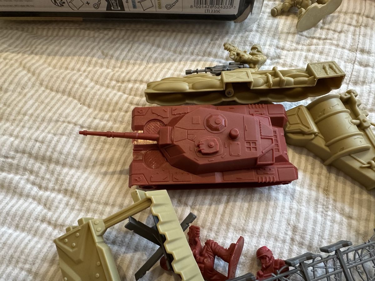 Giocattoli: Riesiges Armeespielzeug-Set 104 Teile – Usato da Matzendorf venduto da protho 4