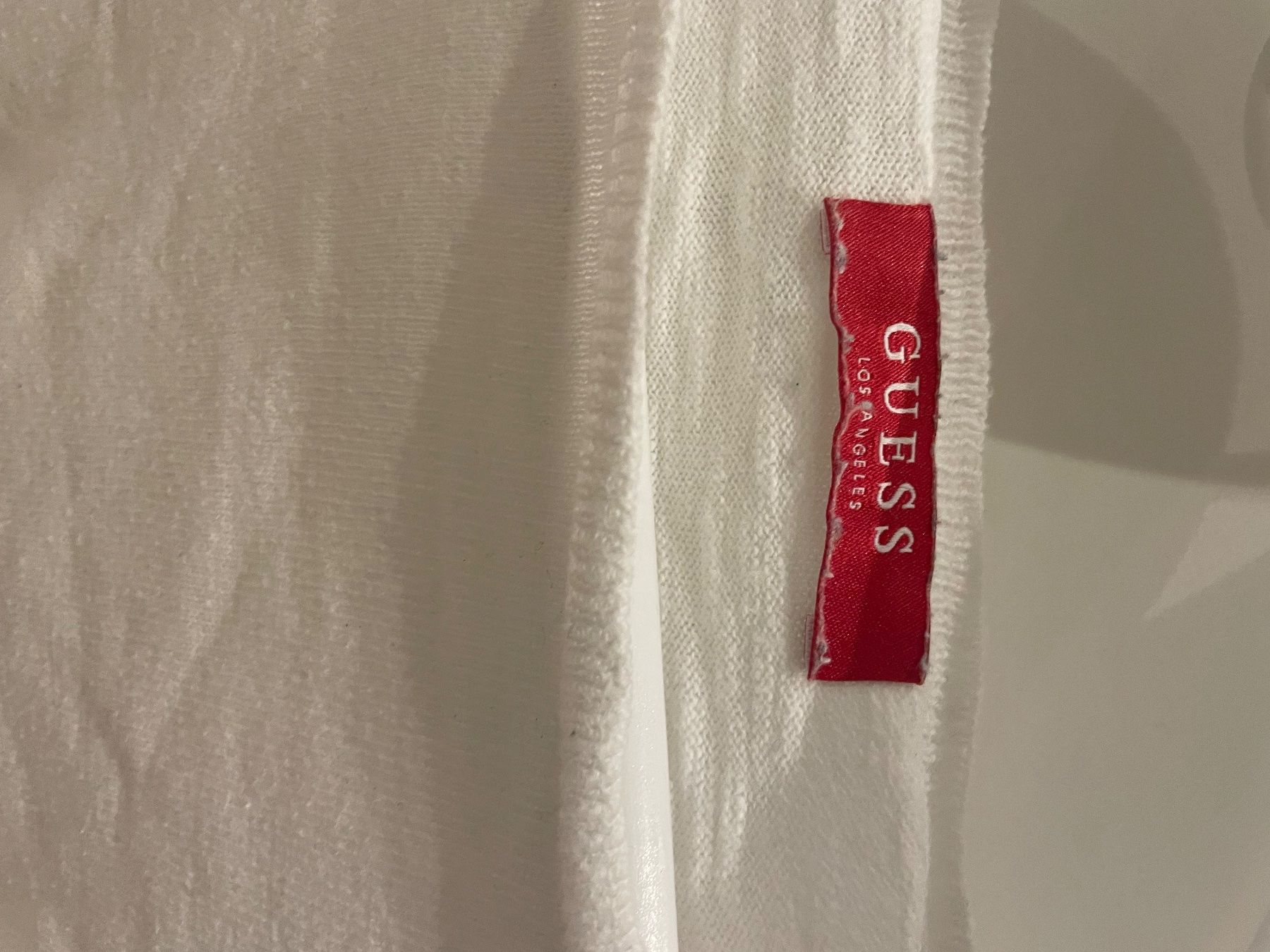 Guess T-shirt: Guess Damen T-Schirt - S – Usato da Uzwil venduto da sul_svh6 1