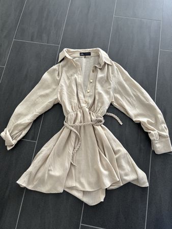 Beiges Zara Kleid