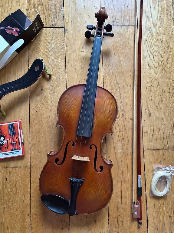 Instruments de musique: Violon 4/4 copie Jacobus Stainer – D'occasion à Montreux par civ_d68j 2