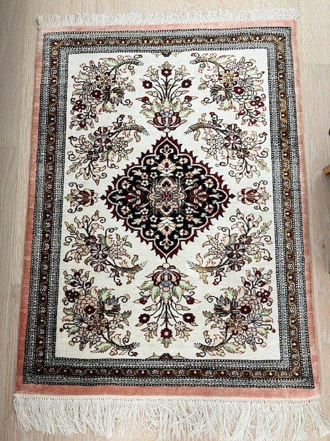Teppiche: Tapis Ghom Seide Iran – Gebraucht aus Pully von gas_6k8z