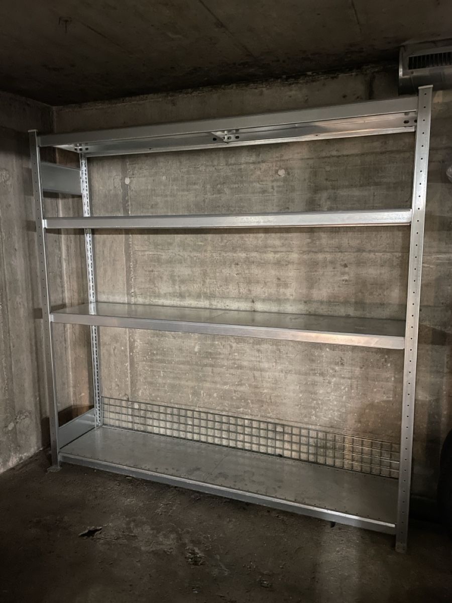 Scaffali: Robustes Regel mit Stahlböden Schulte – Usato da Oensingen venduto da marijadavide