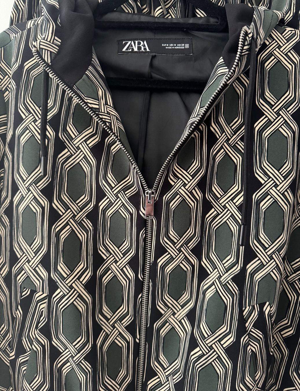 Zara Ensembles & Tailleurs: Zara Set Bomber und Jogger – Neuf (Voir description) à Montagnola par Vol24 3