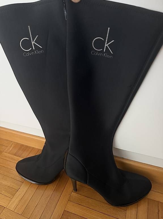 Chaussures femmes: Stivale Calvin Klein – Neuf avec emballage d'origine à Viganello par Ale049
