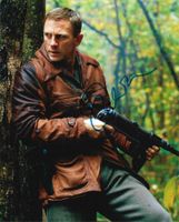 DANIEL CRAIG - *JAMES BOND 007* handsigniert (20x25 cm) COA