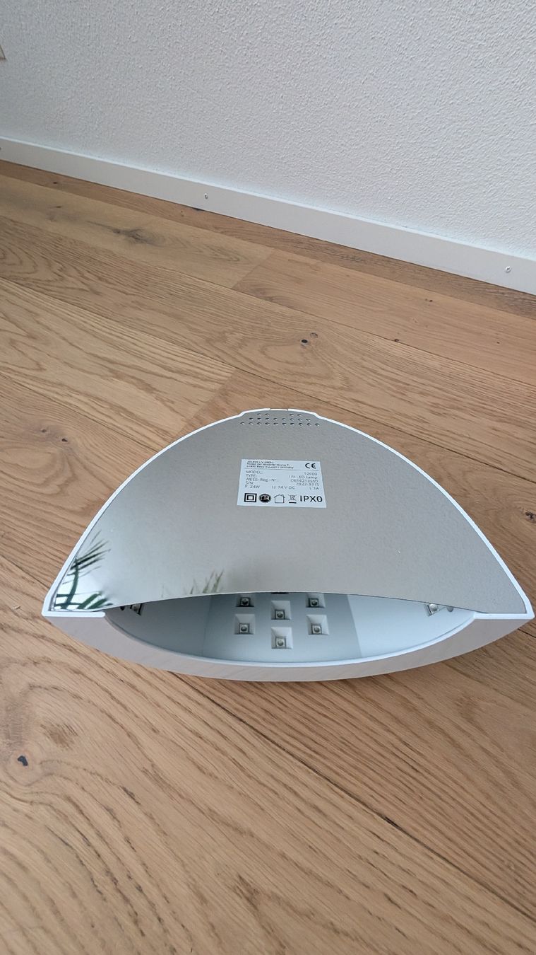 Lampade: Lichthärtungsgerät für Shellac – Nuovo e nell'imballaggio originale da Baden venduto da ben_dm77 4