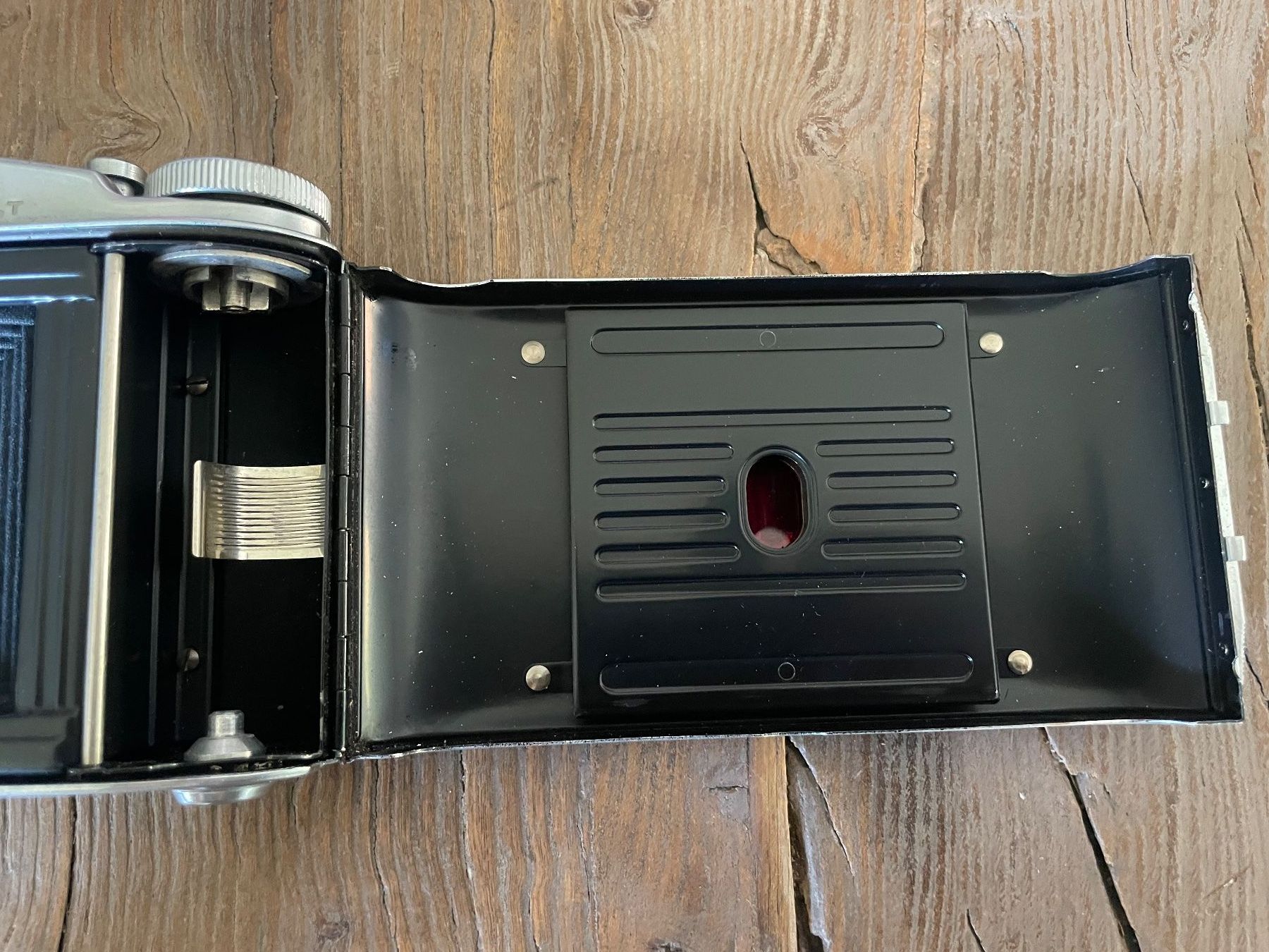 Agfa Fotocamera: Agfa Isolette II Faltkamera mit Ledertasche – Usato da Volketswil venduto da rubin74 8
