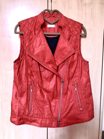 Rote Weste/Gilet Lederoptik von BONITA Grösse 40