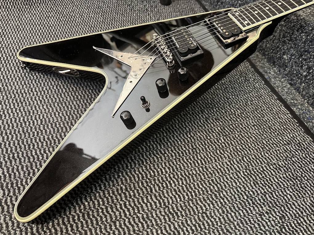 Strumenti musicali: Epiphone Flying V Custom D. Mustaine – Nuovo e nell'imballaggio originale da Morges venduto da GvnMusic 4