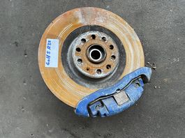 Ranabe links von VW Golf 5 R32