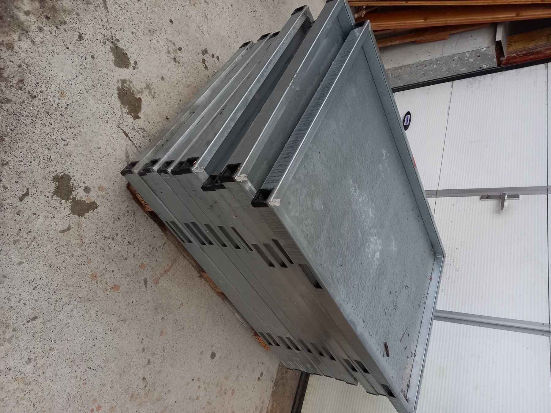 Cestini per rifiuti: Metalltablar – Usato da Reichenburg venduto da AK307