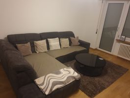 Ecksofa mit Tisch + Teppich dunkelgrau guter Zustand