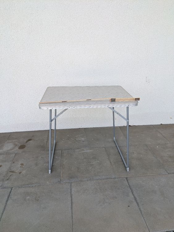 Campingtisch 80 x 60 cm (Usato) a Berlingen per CHF 11 – solo