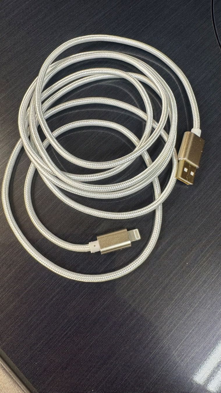 Cavi: iPhone Ladekabel 2 Meter – Nuovo (secondo la descrizione) da Sargans venduto da Svx100