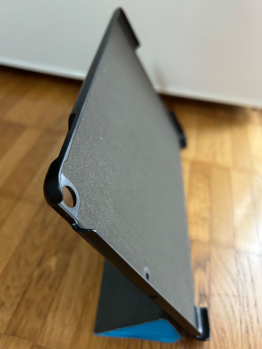 Covers & Borse: Case für iPad10.2 hellblau – Usato da Menziken venduto da August2023 3