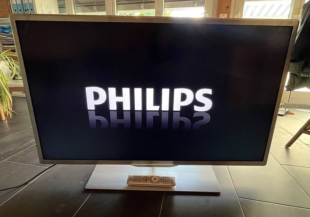 Fernseher: Philips TV 46 Zoll – Gebraucht aus Greppen von MaIrim