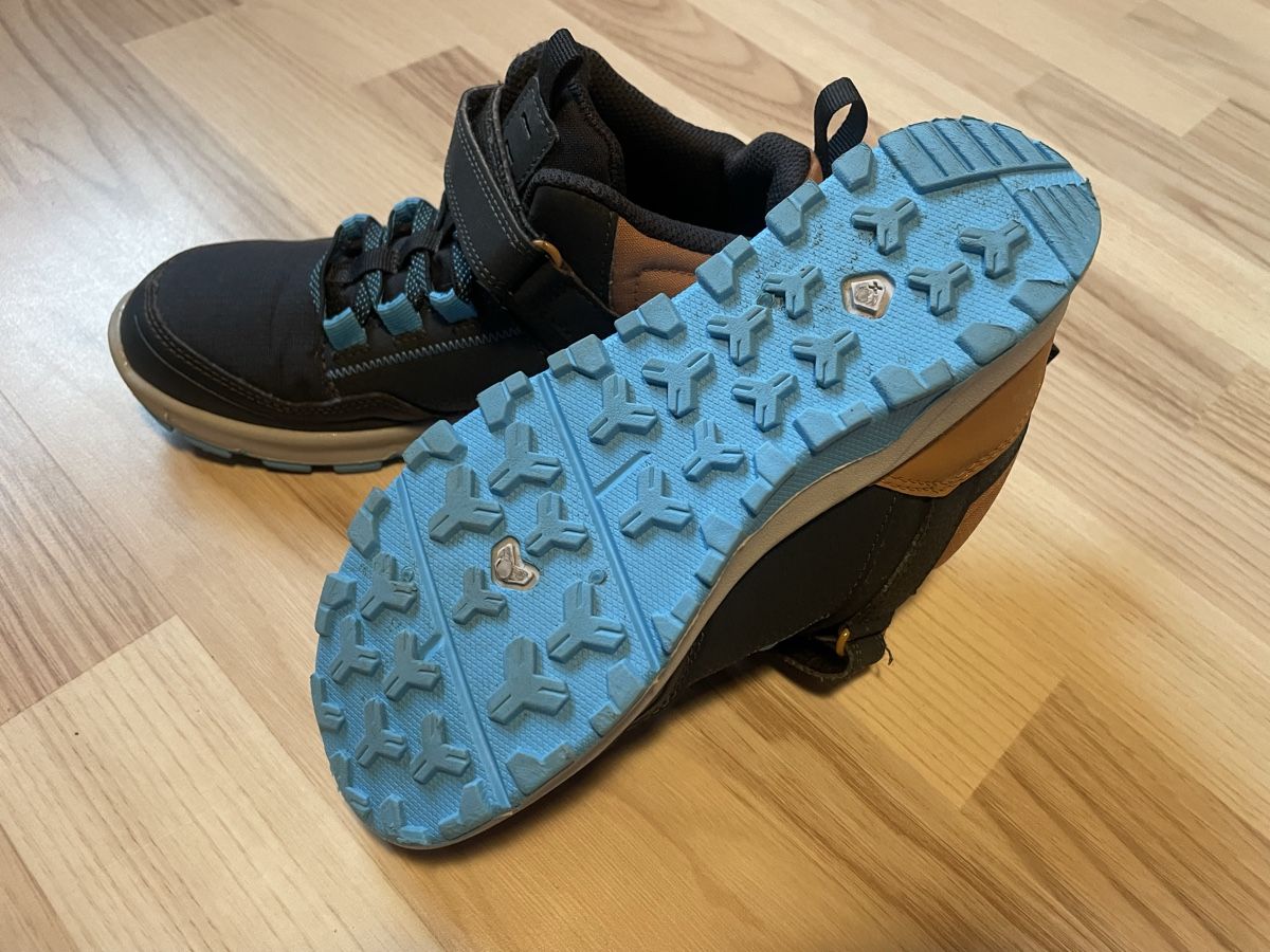 Decathlon Scarpe da uomo: Chaussures Quechua 34 – Usato da Grattavache venduto da Benterra 1