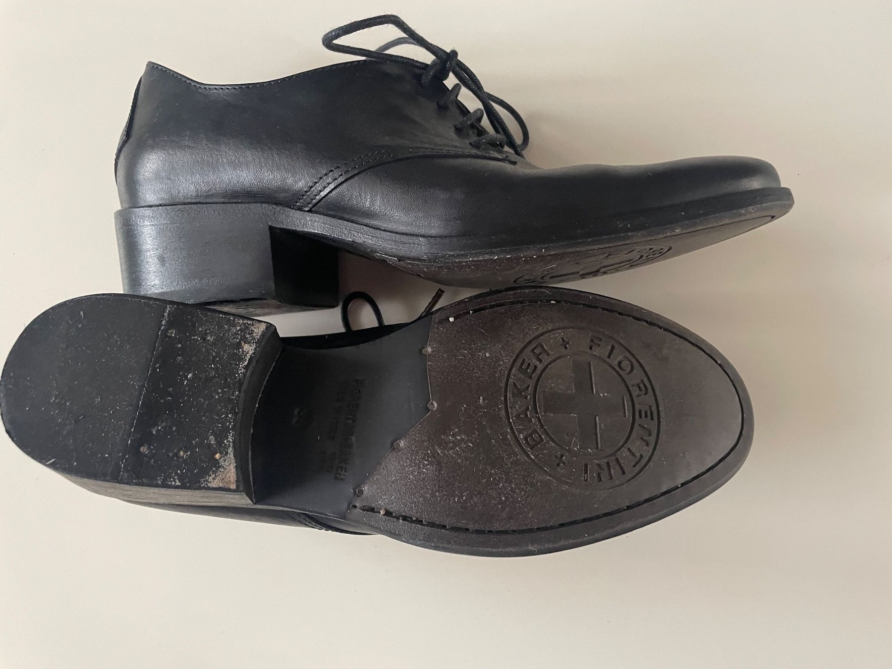 Scarpe da donna: Schwarzer, klassischer Halbschuh, Fiorentini & Baker, 38 – Nuovo (secondo la descrizione) da Zürich venduto da san_z75z 2