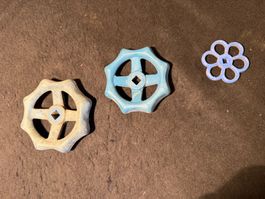 3 Ventile Handräder blau 3 Stück gebrauchter Zustand