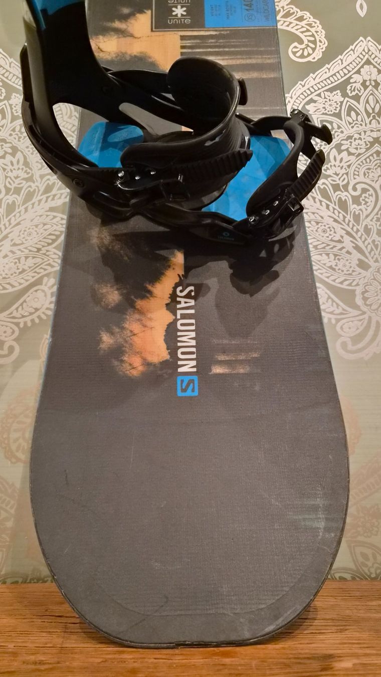 Salomon Boards: Salomon Snowboard 140cm inkl. Bindung – Gebraucht aus Oberrieden von Raja011 5