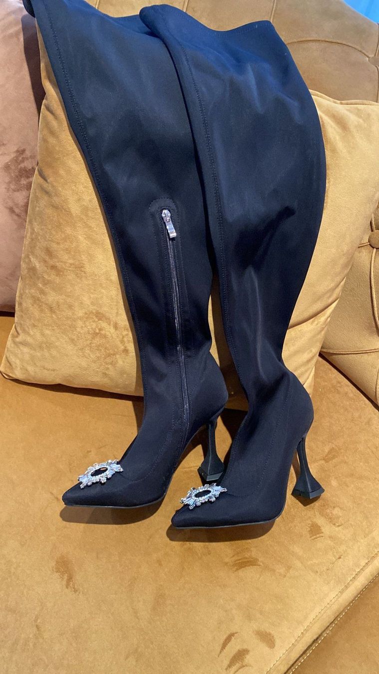 Scarpe da donna: schwarzer overknee Stiefel Gr. 38 – Usato da Dagmersellen venduto da sheli17