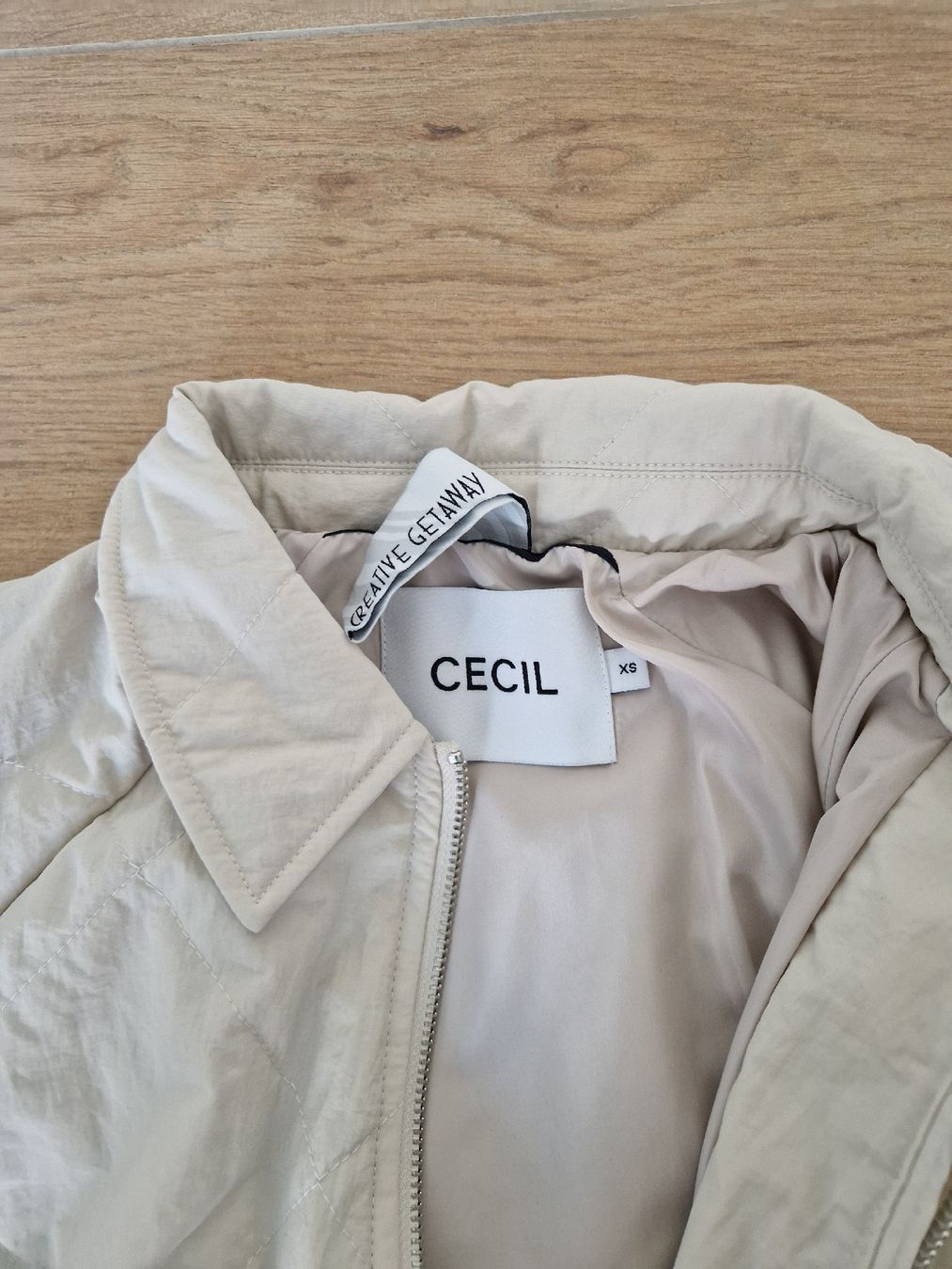 Cecil Giacche: Leichte Steppjacke von CECIL - NEU – Nuovo (secondo la descrizione) da Eschenbach SG venduto da SanFranciscoCalifornia 1