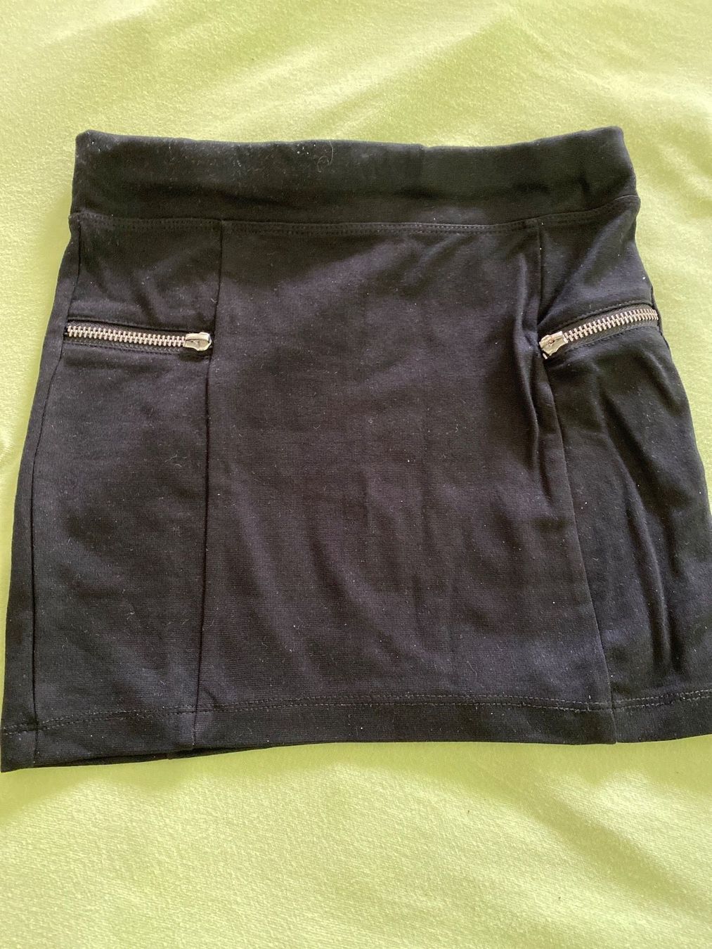 Robes et jupes: 2 Jupes, Gr 146/152 – D'occasion à Krauchthal par Kiddy32 2