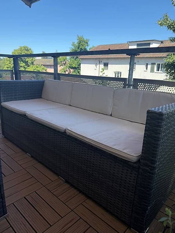 Sofas: Polyrattan-Gartenlounge mit Glastisch – Gebraucht aus Kriens von davide_damiani11