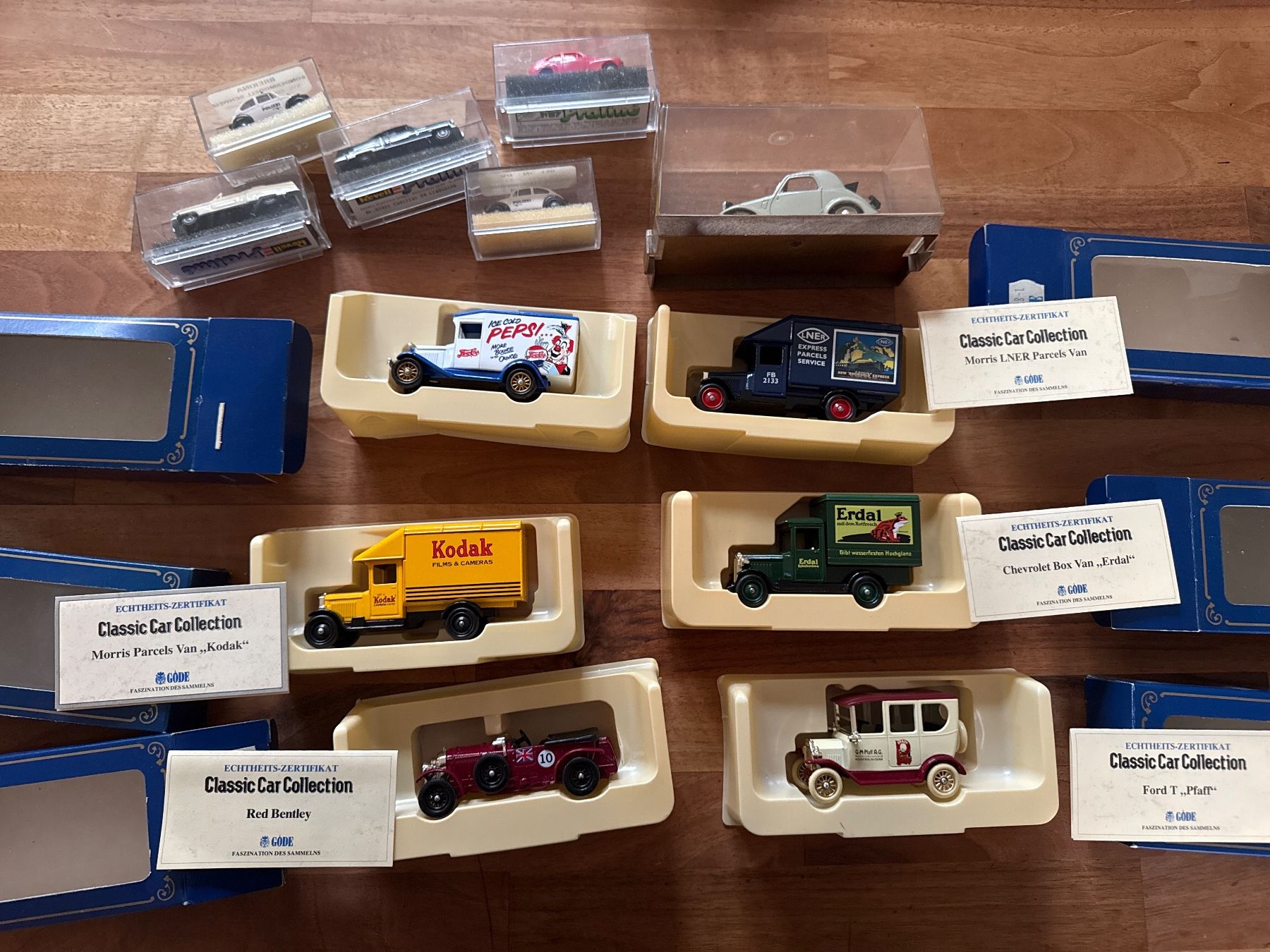 Modellini d'auto: Modellautos Sammlung - Tolle Oldtimer – Usato da Rickenbach Sulz venduto da Mardibra 2
