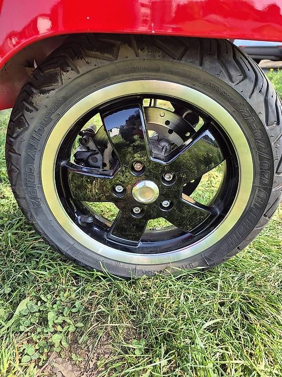 Scooter: Vespa GTS 300 ABS 2017 – Usato da Sorengo venduto da rxpx68 4