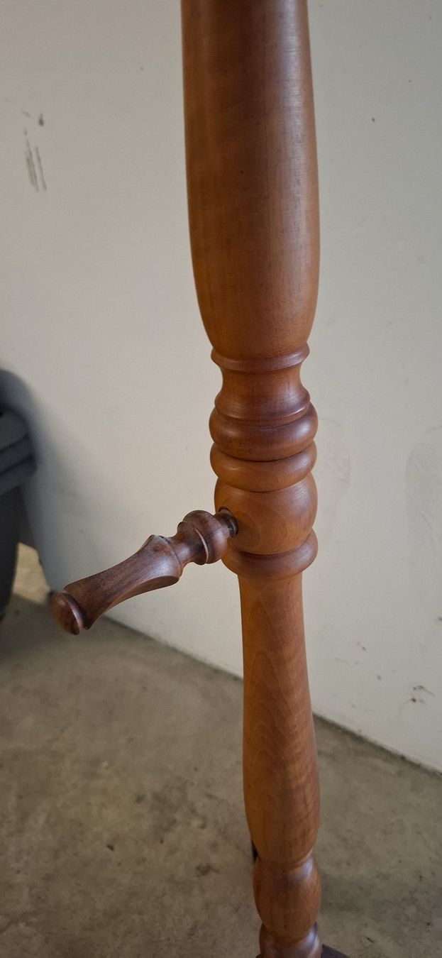 Supporti per strumenti musicali & leggii: In edelmholz gefertigeter NOTENSTÄNDER – Usato da Eschenbach LU venduto da neg_zw6v 3