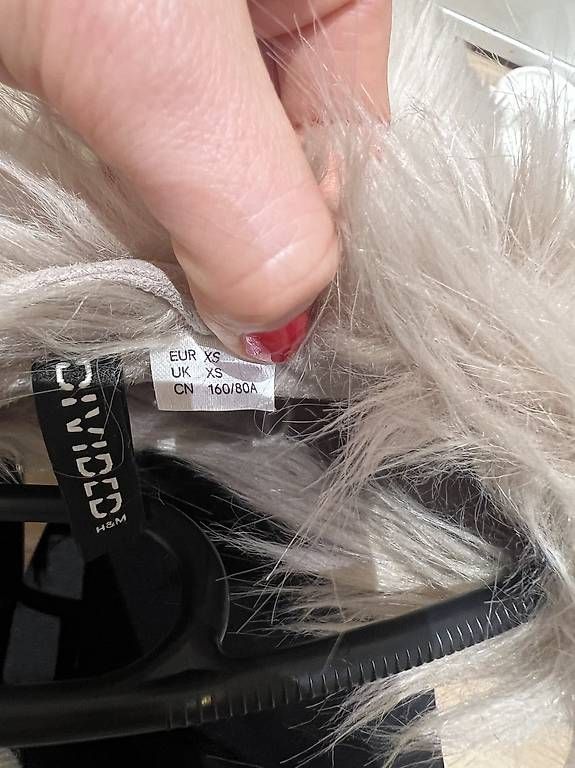H&M Giacche: Kunstfelljacke beige – Usato da Dübendorf venduto da fadrinli 2